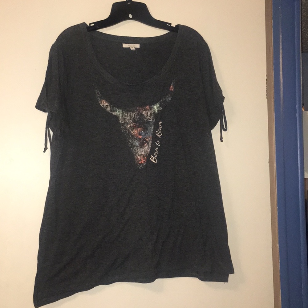 Born to roam tee